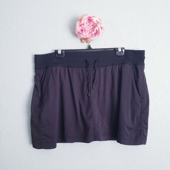 The North Face Black Skort - Picture 1 of 5